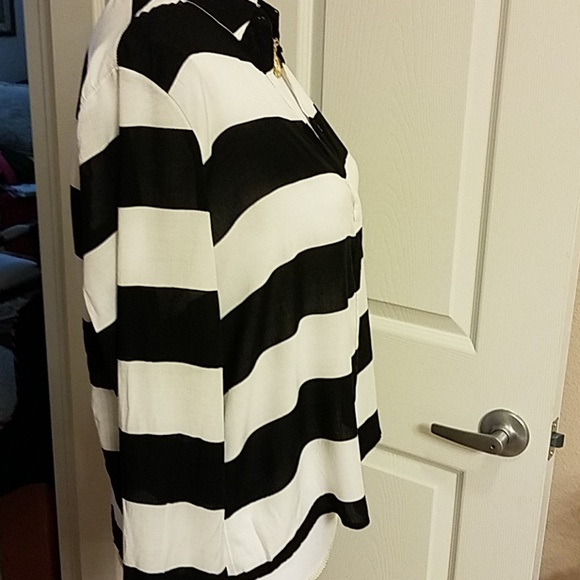 H&M Top - Picture 3 of 4